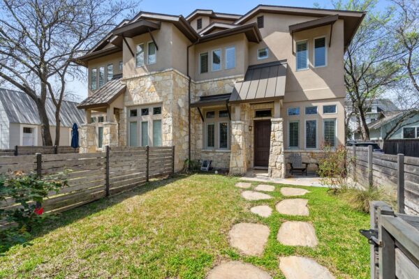 2002 Kinney Ave #B, Austin