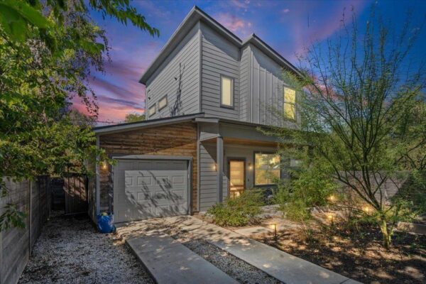 706 SHORT KEMP St #2, Austin