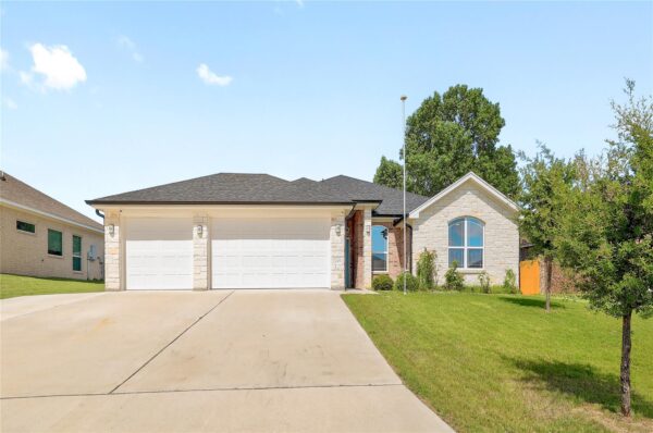 205 Slippery Elm Dr, Nolanville