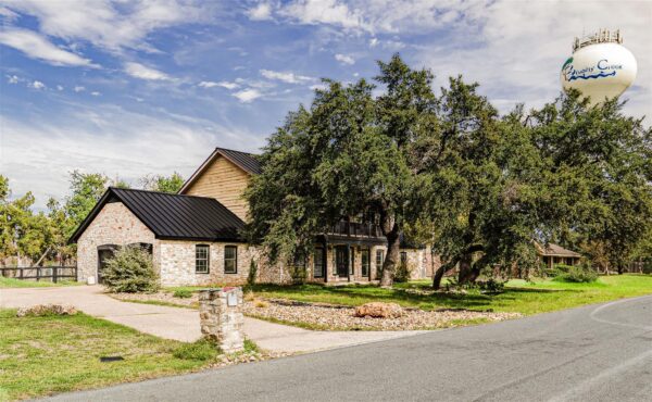 4204 Deer Tract St, Round Rock