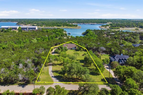71 Wrangler Dr, Morgans Point Resort