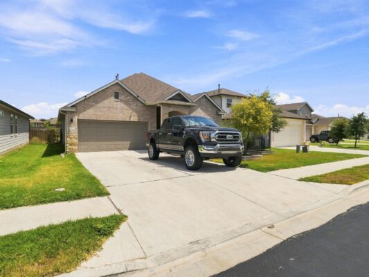 111 Rainmaker Cv, Bastrop