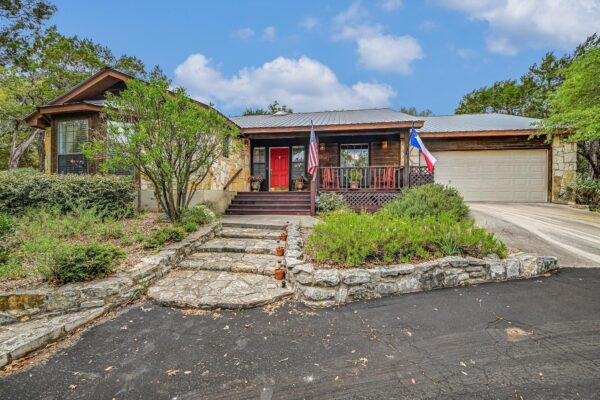 106 Freedom Dr, Wimberley