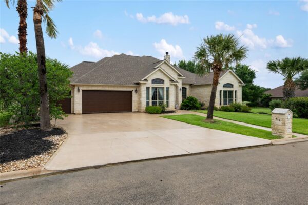 419 Firestone Dr, Marble Falls