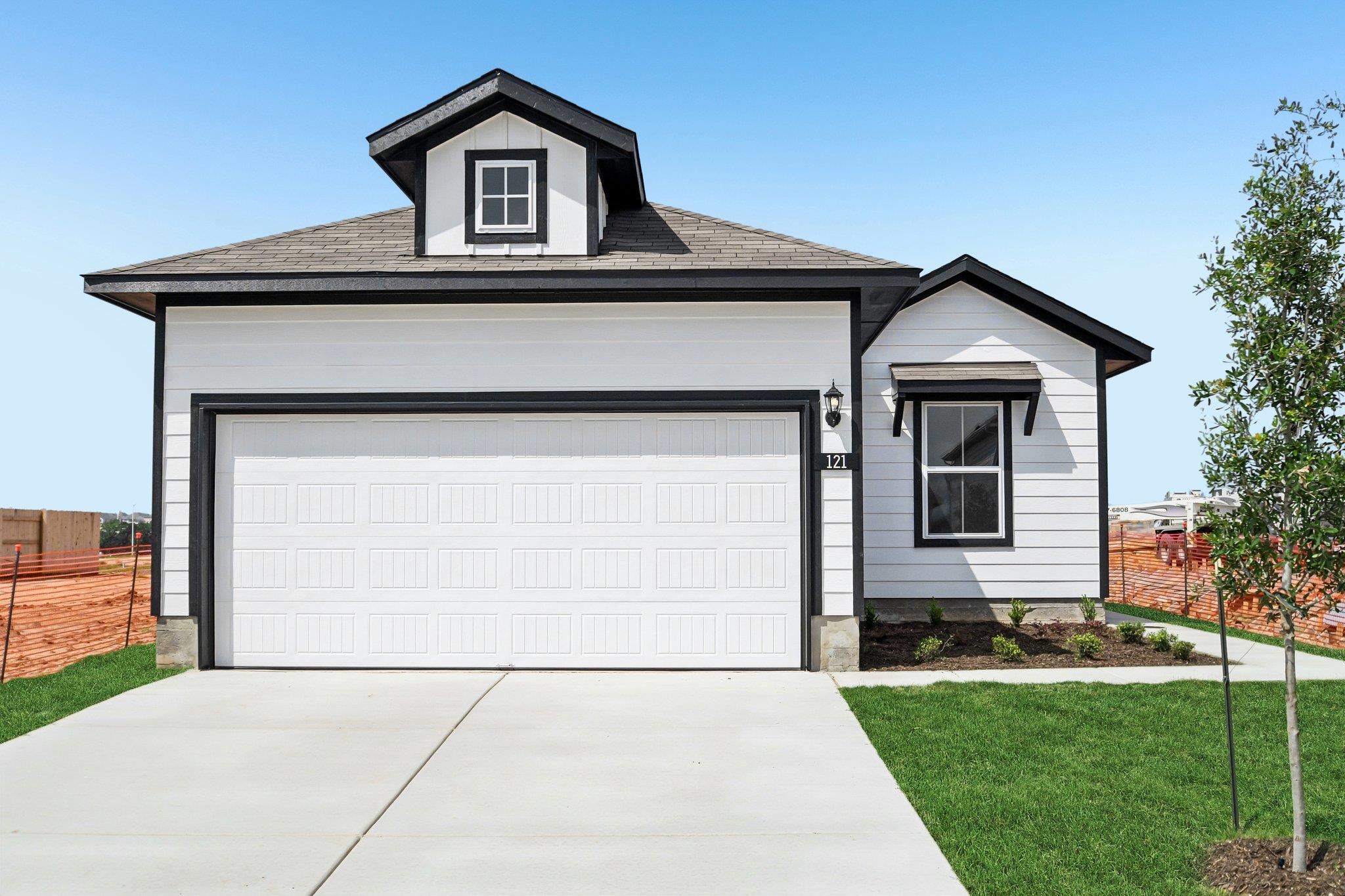121 Adze Dr, Liberty Hill, TX 78642