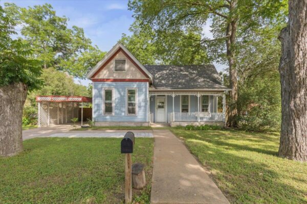 207 Hudgins St, Smithville