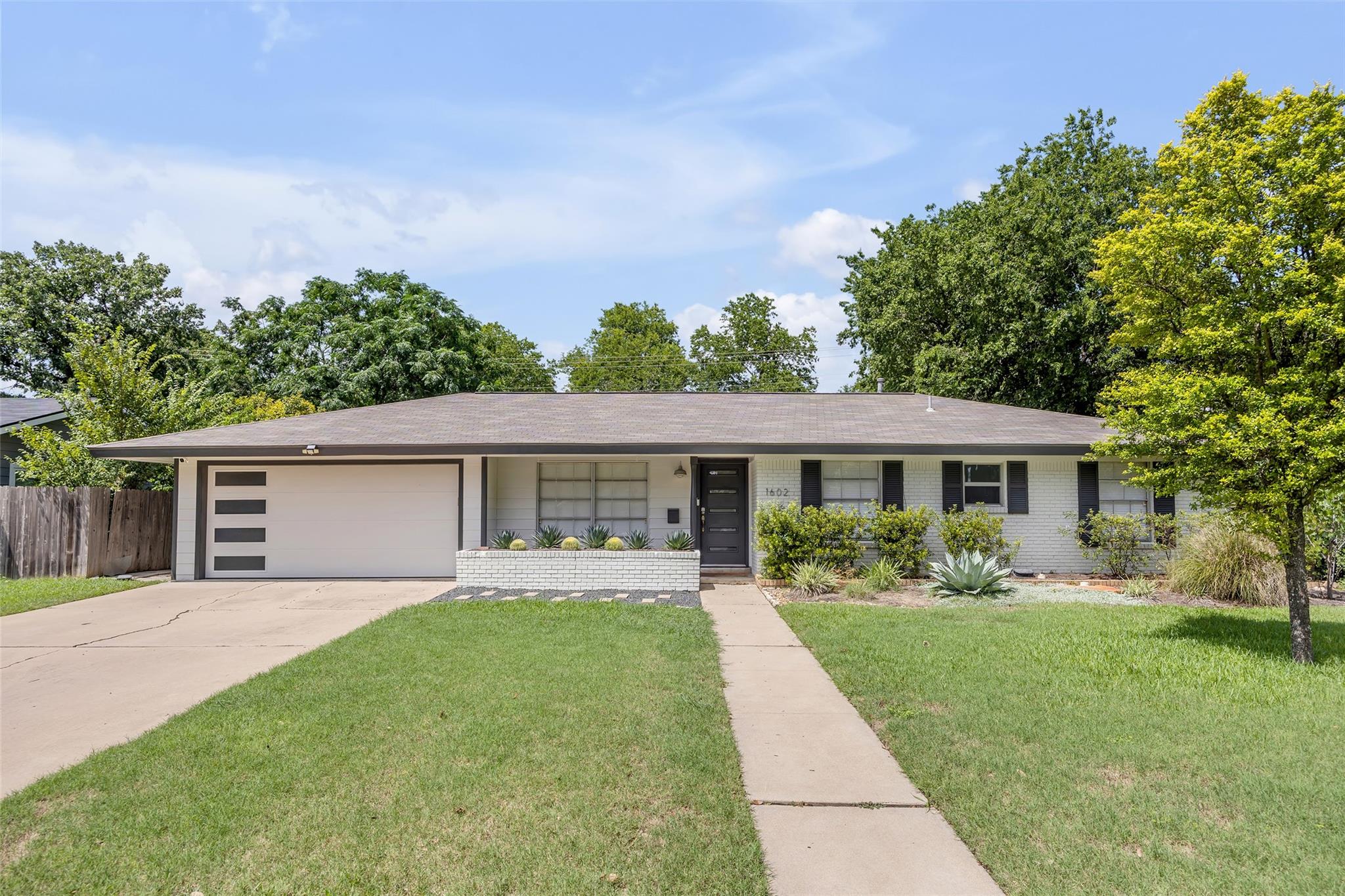 1602 Ashberry Dr, Austin, TX 78723