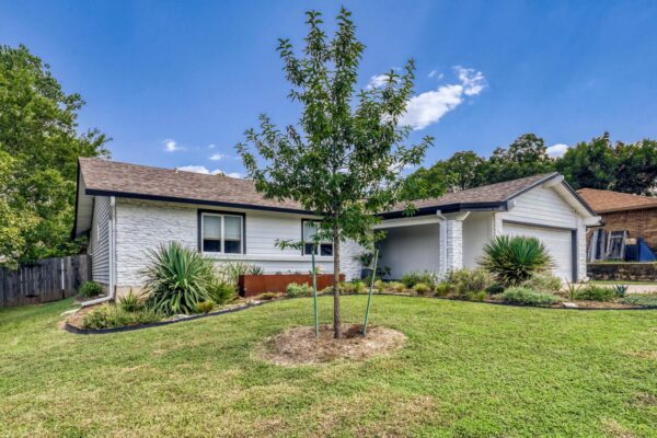 10109 Woodstock Dr, Austin
