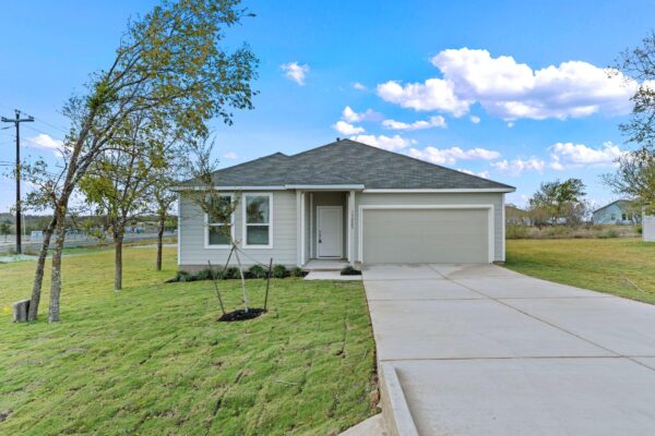 13225 Eastland Dr, Mustang Ridge