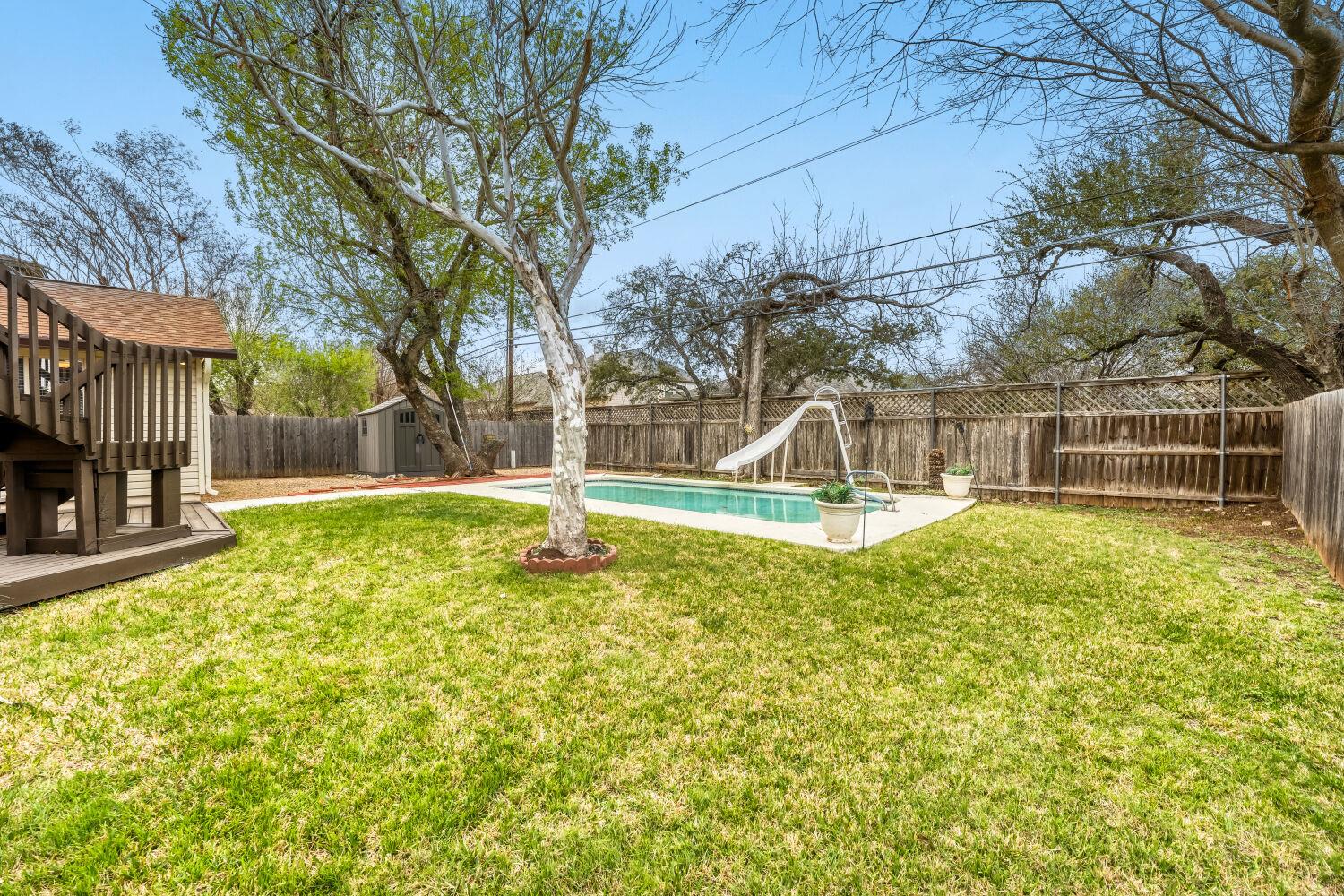 3902 Hillside Dr, Round Rock