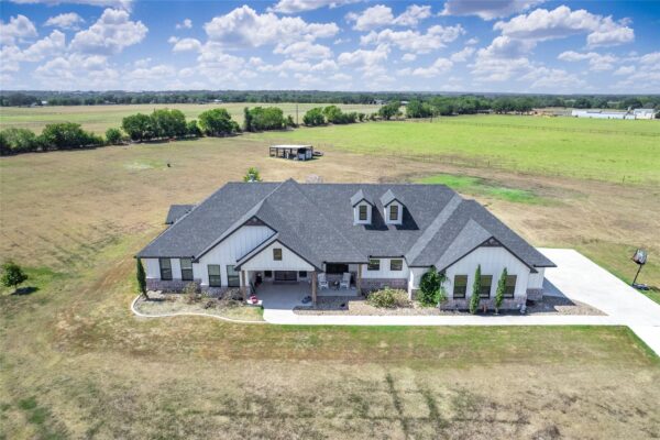 1215 Ropers Alley Rd, Belton