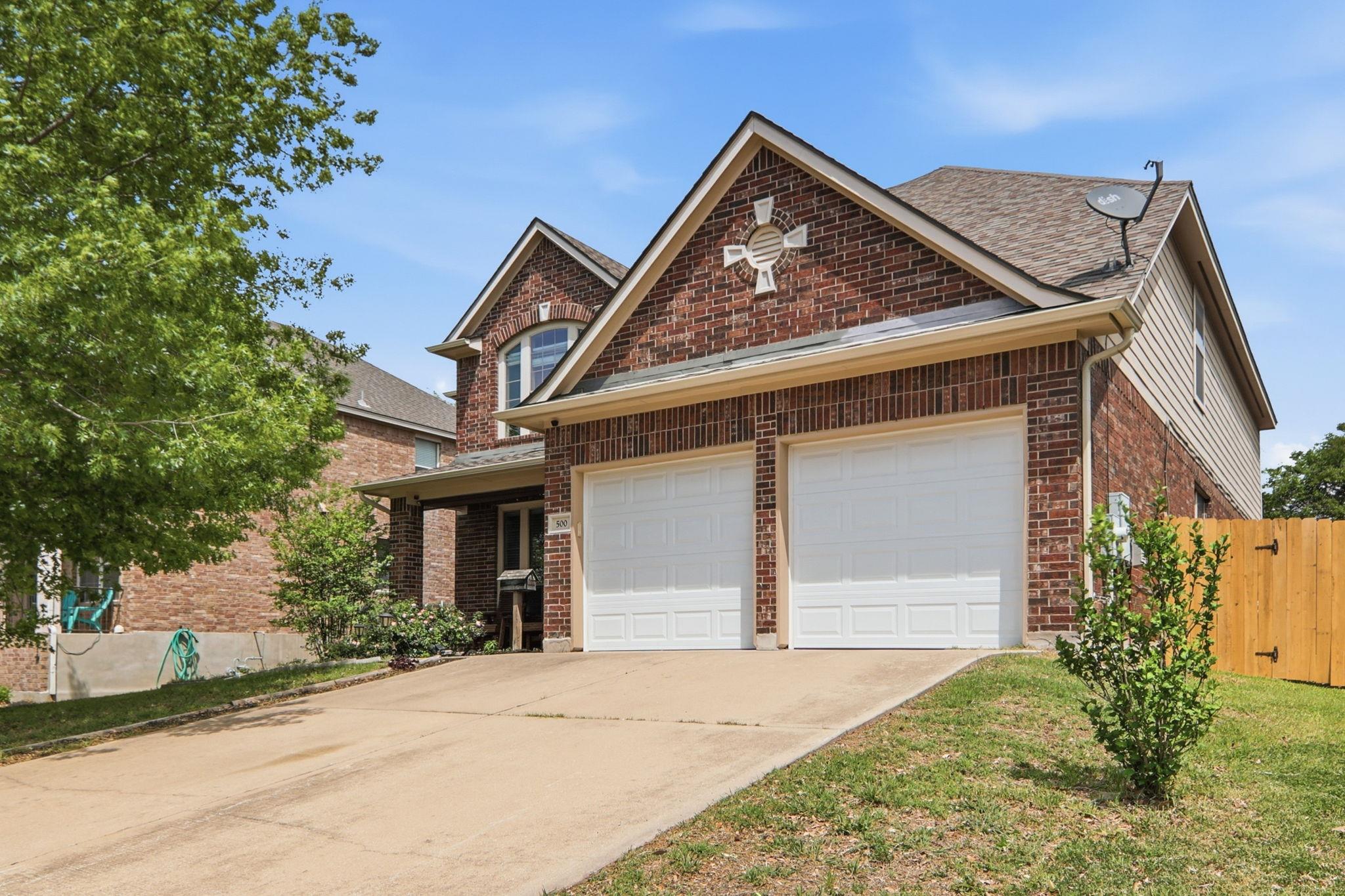 500 Red Hawk Dr, Leander