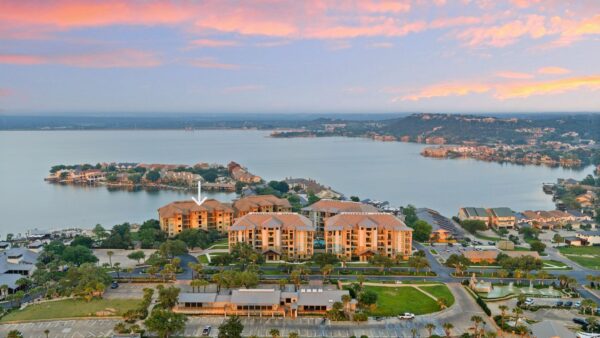 98 Island Dr #34, Horseshoe Bay