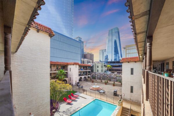 505 W 7th St #113, Austin
