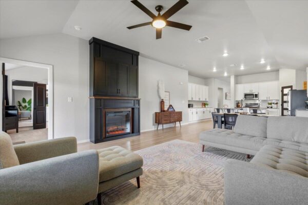 205 Bright Star Ln, Georgetown