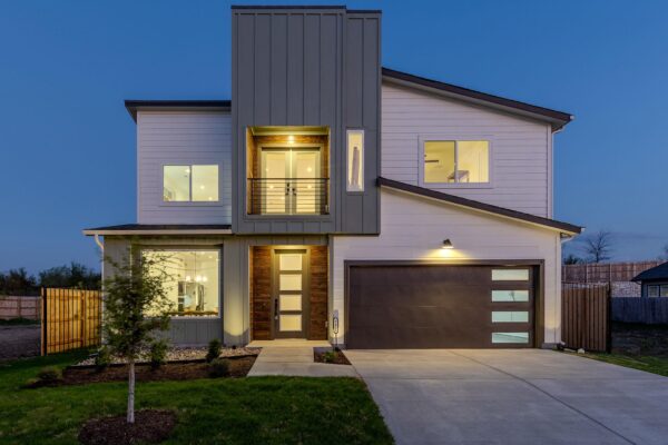 9421 Gladsome Path, Manor