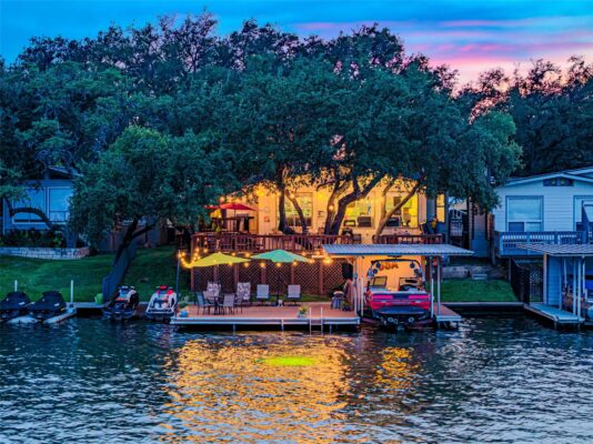 716 Sunrise Ave, Sunrise Beach