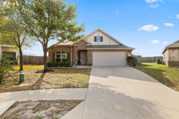 482 Travertine Trl, Buda