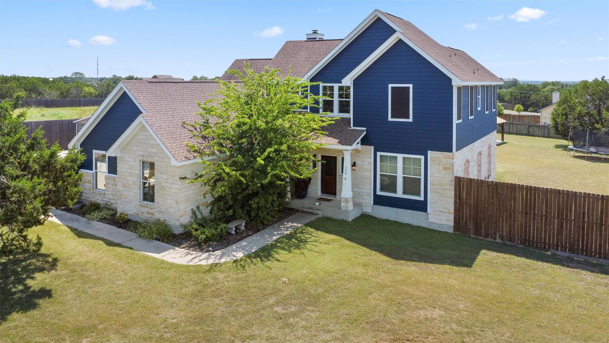 208 Dawn Dr, Liberty Hill, TX 78642