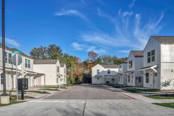 350 Debus St #124, Taylor