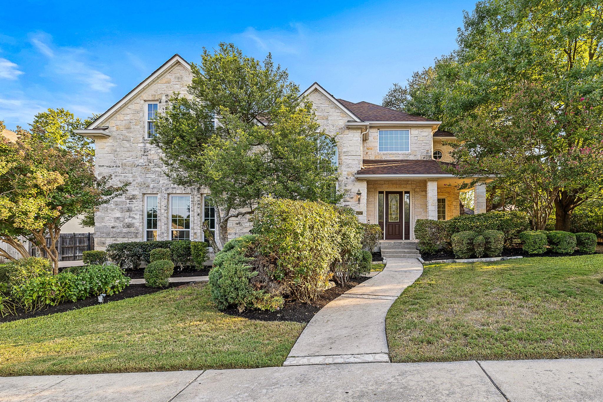 2057 Golden Bear Dr, Round Rock