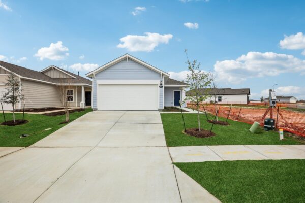 104 Summer Dr, Elgin