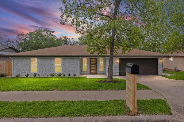 405 Tawny Dr, Austin
