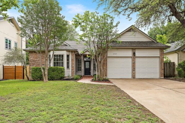 12409 HUNTERS CHASE Dr, Austin