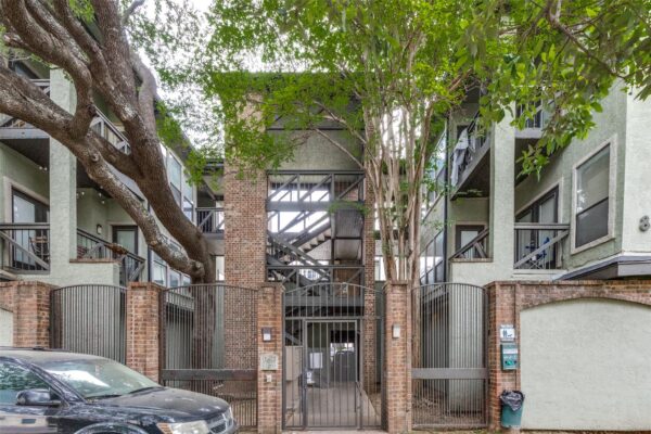807 W 25th St #214, Austin