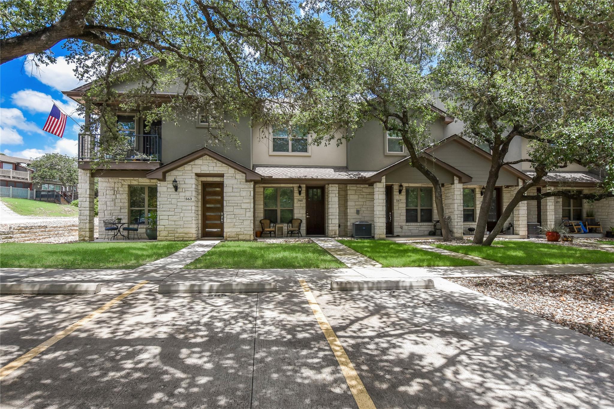 563 Demarett Dr, Lago Vista, TX 78645