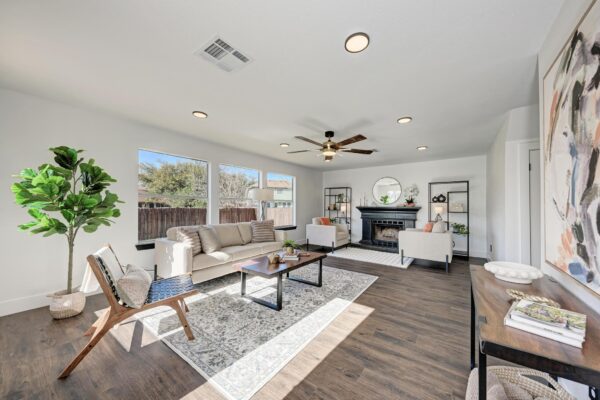 801 Black Isle Dr, Pflugerville