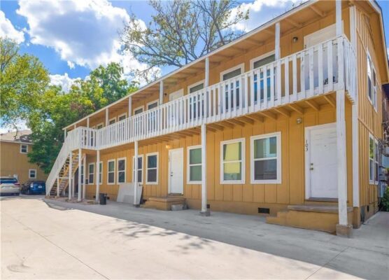 204 E 30th St #102, Austin
