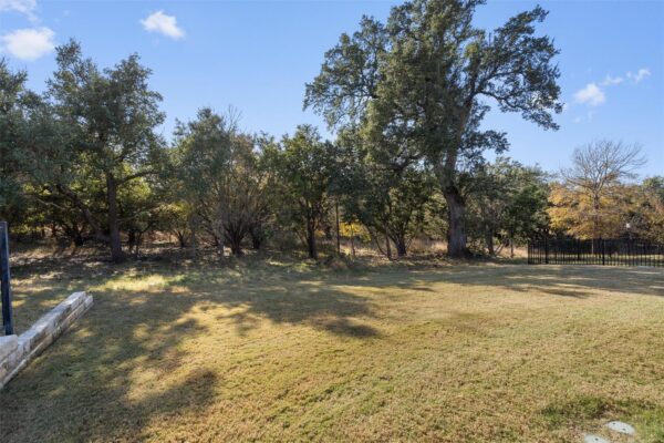307 Kickapoo Creek Ln, Georgetown