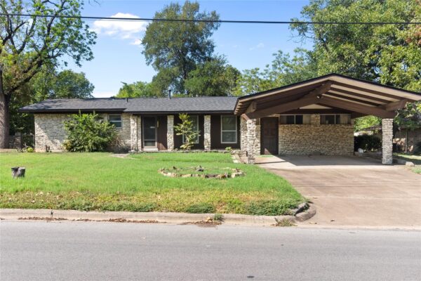 1105 E Applegate Dr, Austin