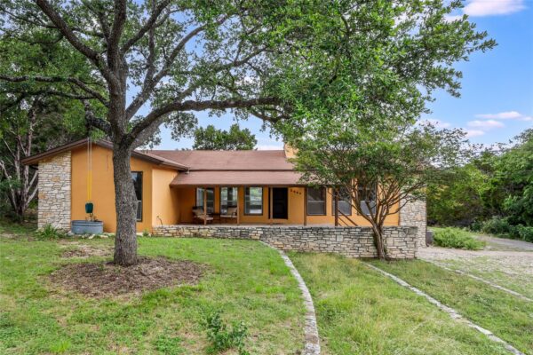 5405 Country Club Dr, Lago Vista