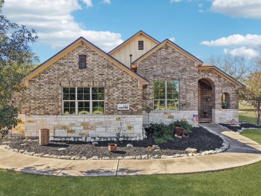 142 Abamillo Dr, Bastrop