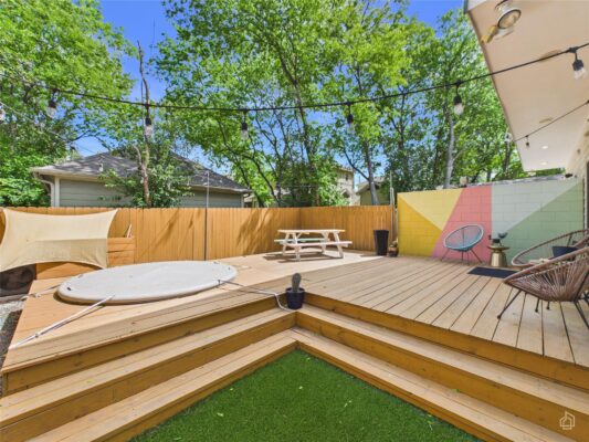 2503 S 6th St #A, Austin