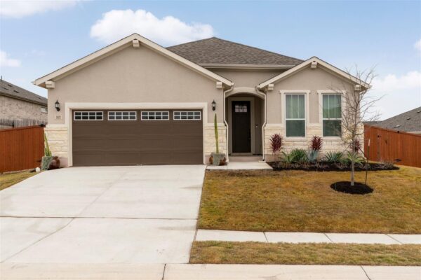 302 Barn Hill Loop, Dripping Springs