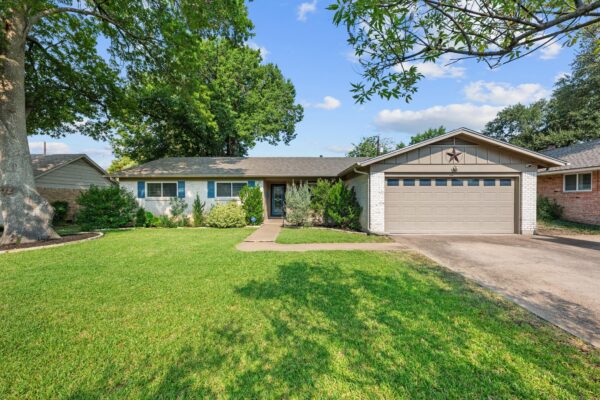 8612 Stillwood Ln, Austin