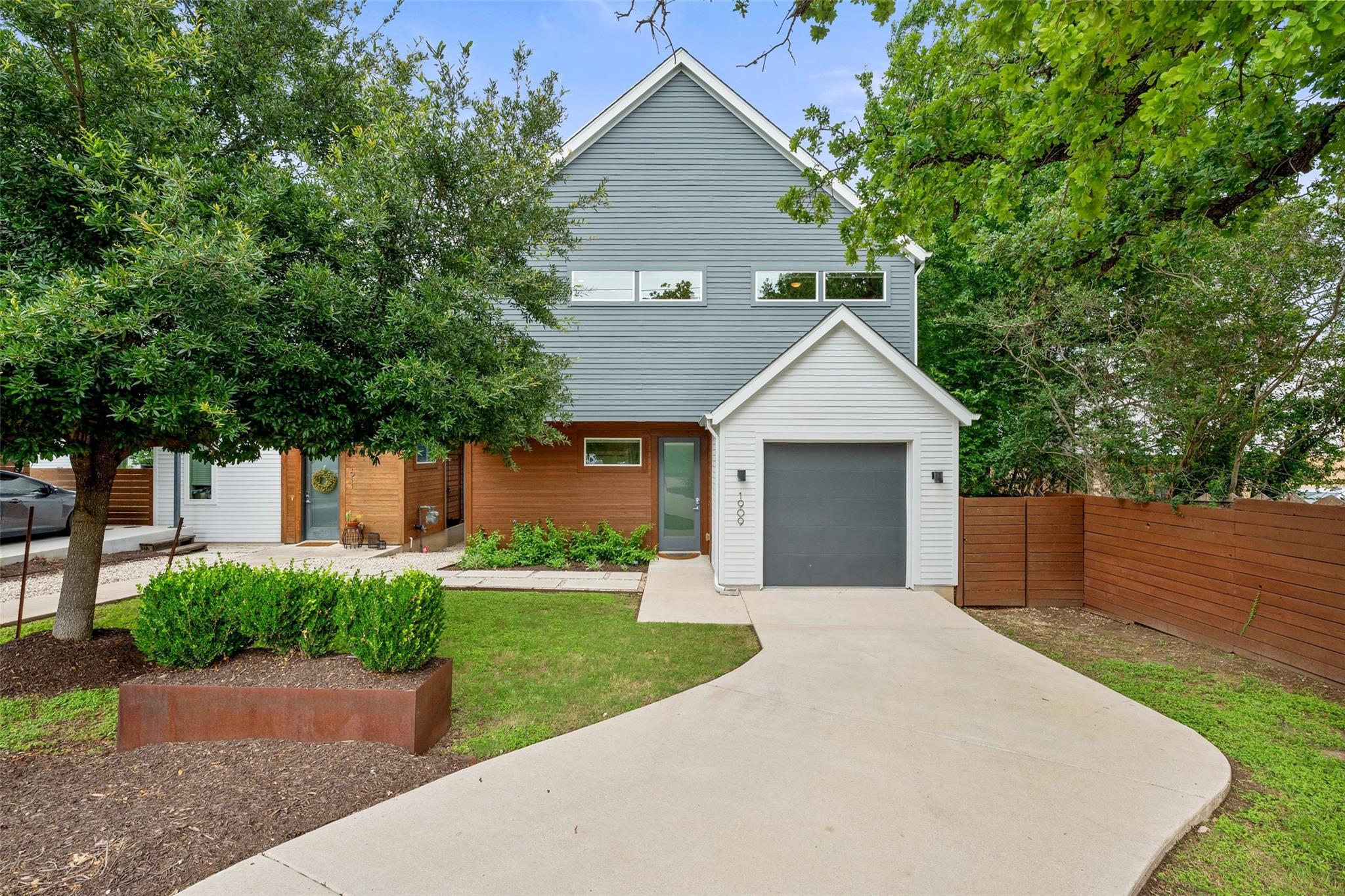 1909 E M Franklin Ave, Austin, TX 78723