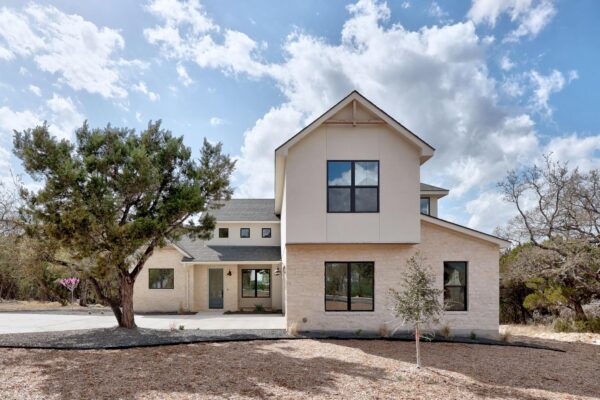 9504 Harbor Dr, Jonestown