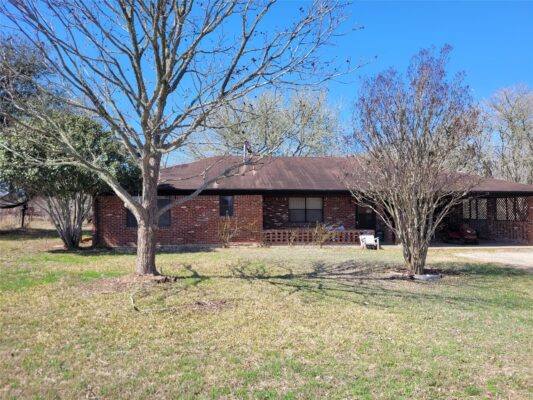 497 Fm 153 None, Smithville