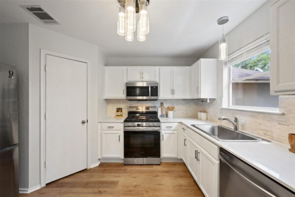 4529 Best Way, Austin