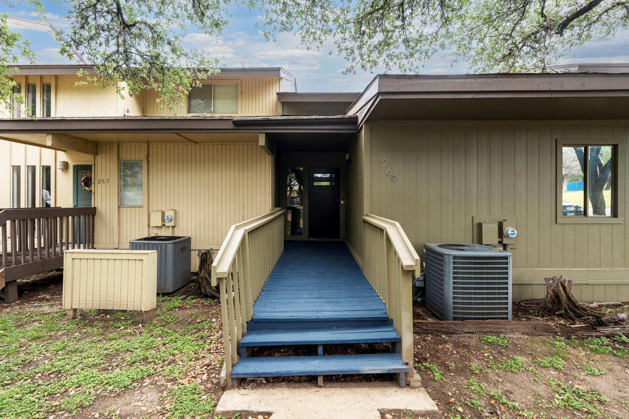 269 Venture Blvd S, Point Venture, TX 78645