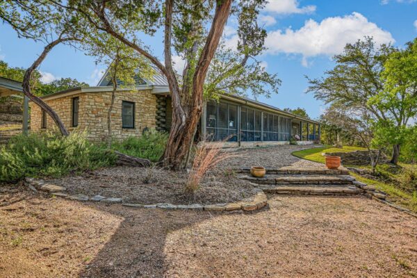707 Deer Lake Rd, Wimberley