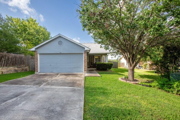 752 Faircrest Dr, Buda