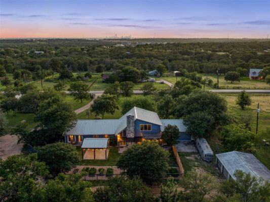 7601 Nez Perce Trce, Manor