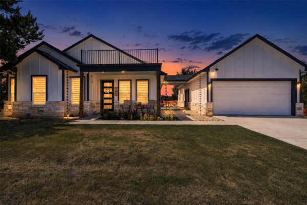 123 Zacate St, Elgin