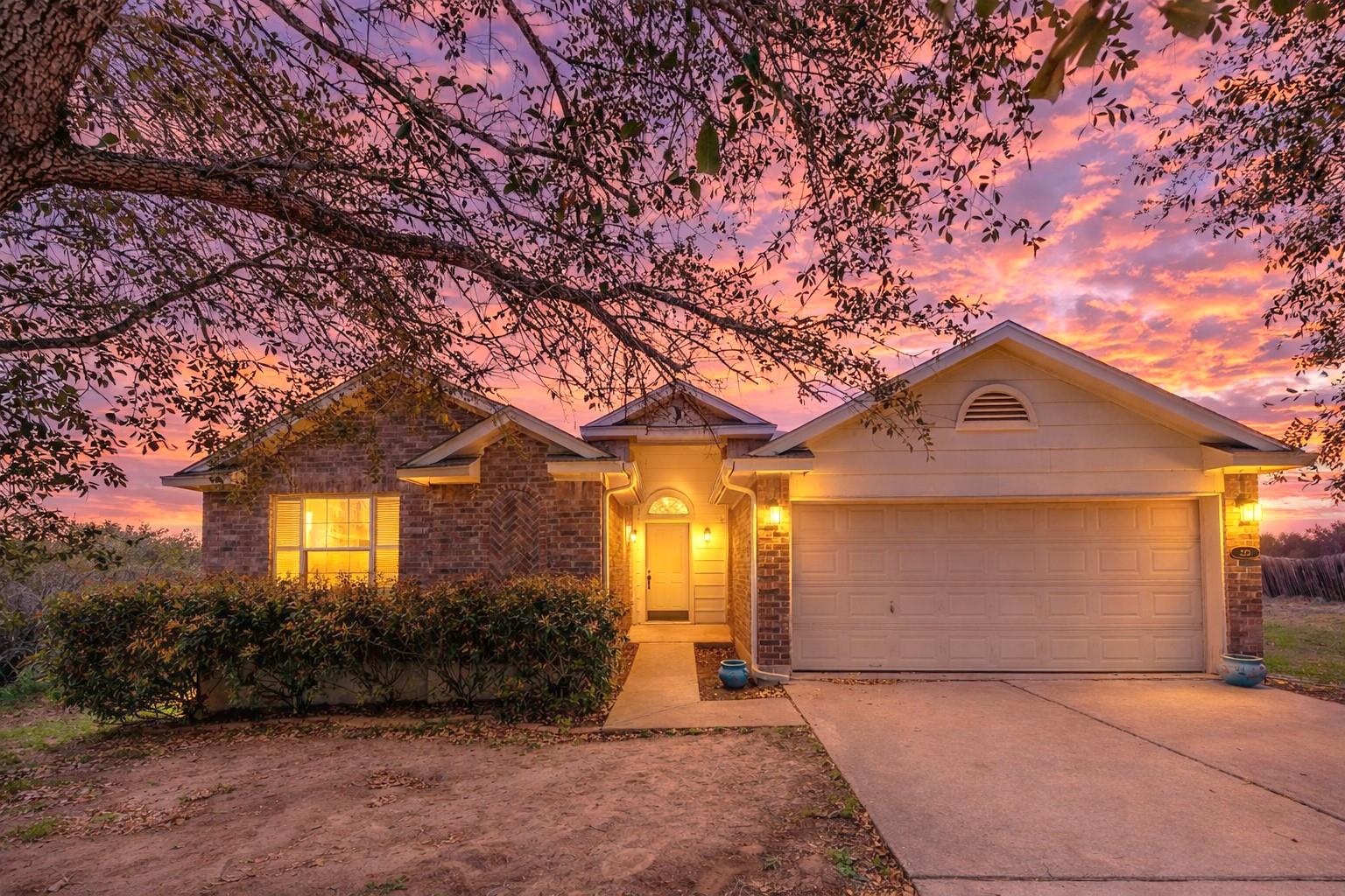 223 Martin Crossing Dr, Cedar Creek, TX 78612