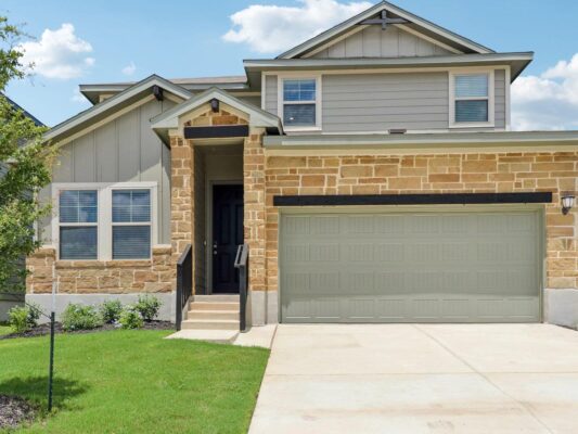 130 Holmby Dr, Hutto